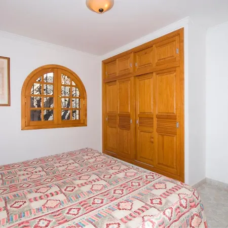 Villa In Puerto Del Carmen Sleeps 6 With Pool Puerto del Carmen (Lanzarote)